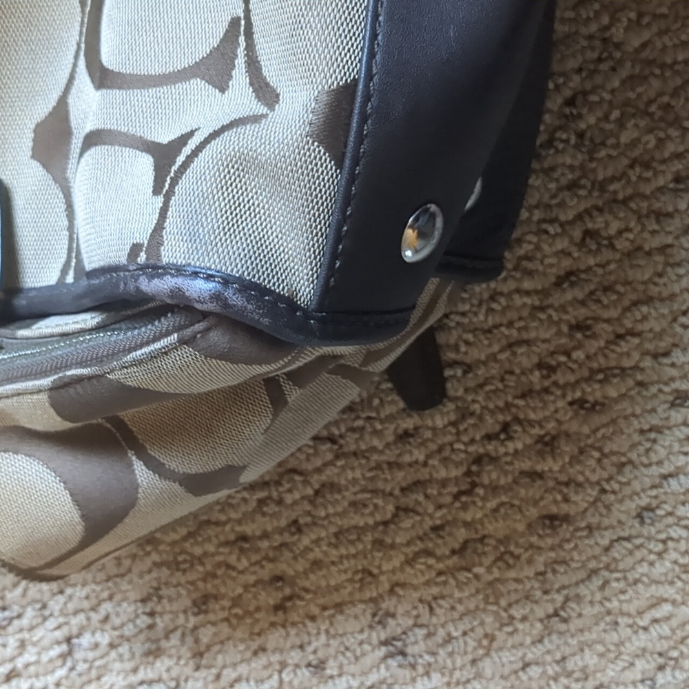 Coach diaper bag - Picture 8 of 8